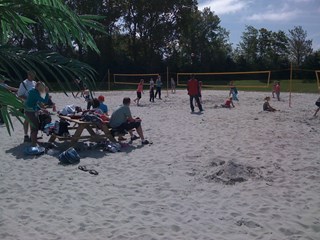 Eerste interne competiedag op zaterdag 22 mei, beachvolleybal