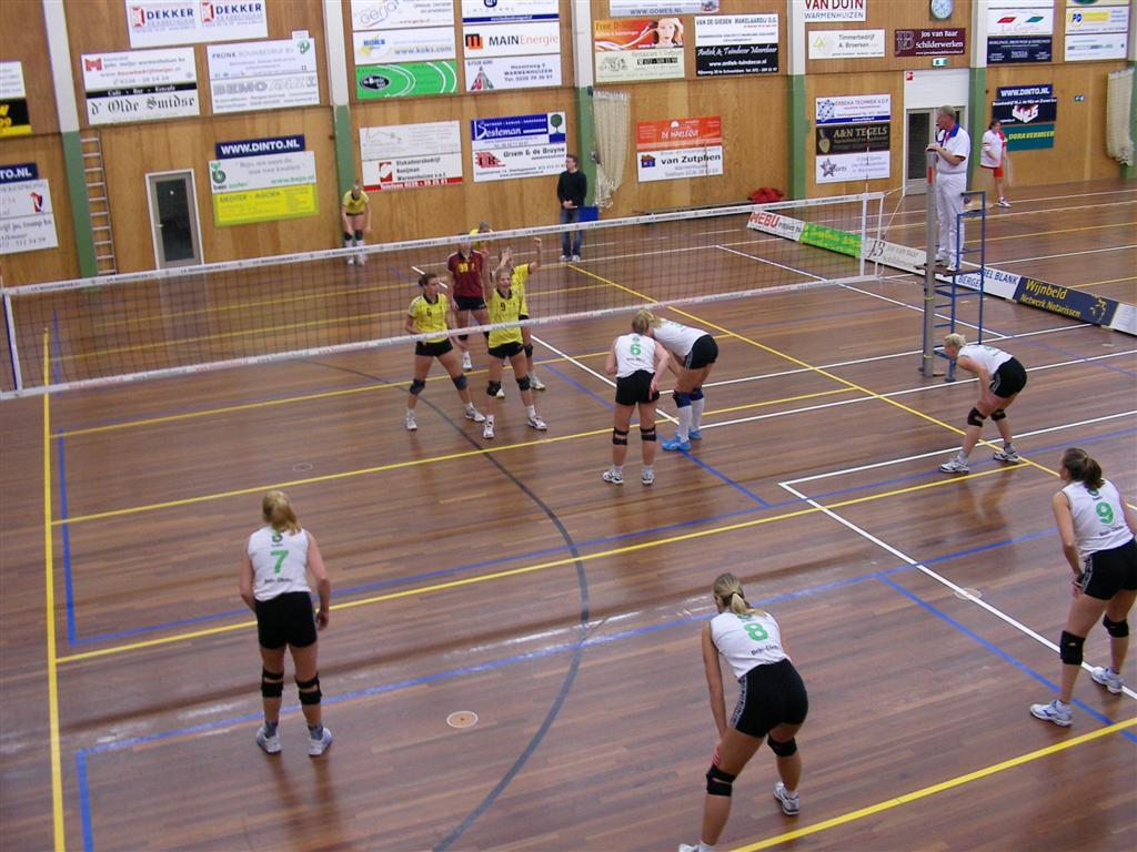 Dinto dames 1 na winst op gedeelde eerste plaats.