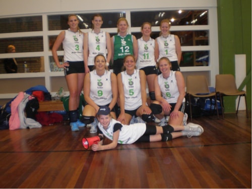 Maayke met de dames van Bejo/Dinto