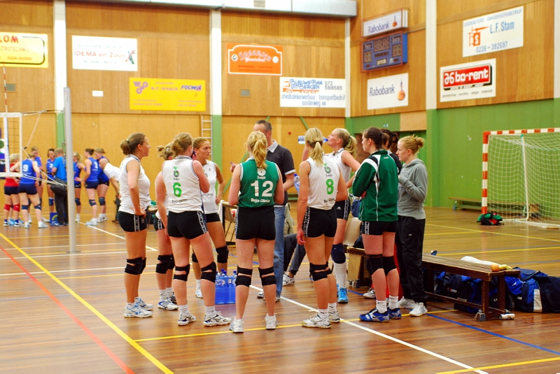 Dames 1 wint eerste P/D wedstrijd met 3-1