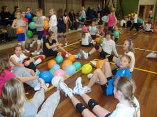 En nu maar afwachten wie de meeste ballonnen heeft...