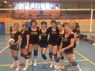 dames 3 met kampioenshirt