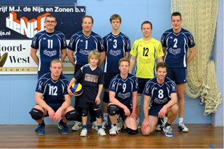 Sil Beemsterboer met de mannen