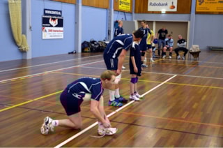 Erik Slagter geeft nog een paar tips aan Thijs