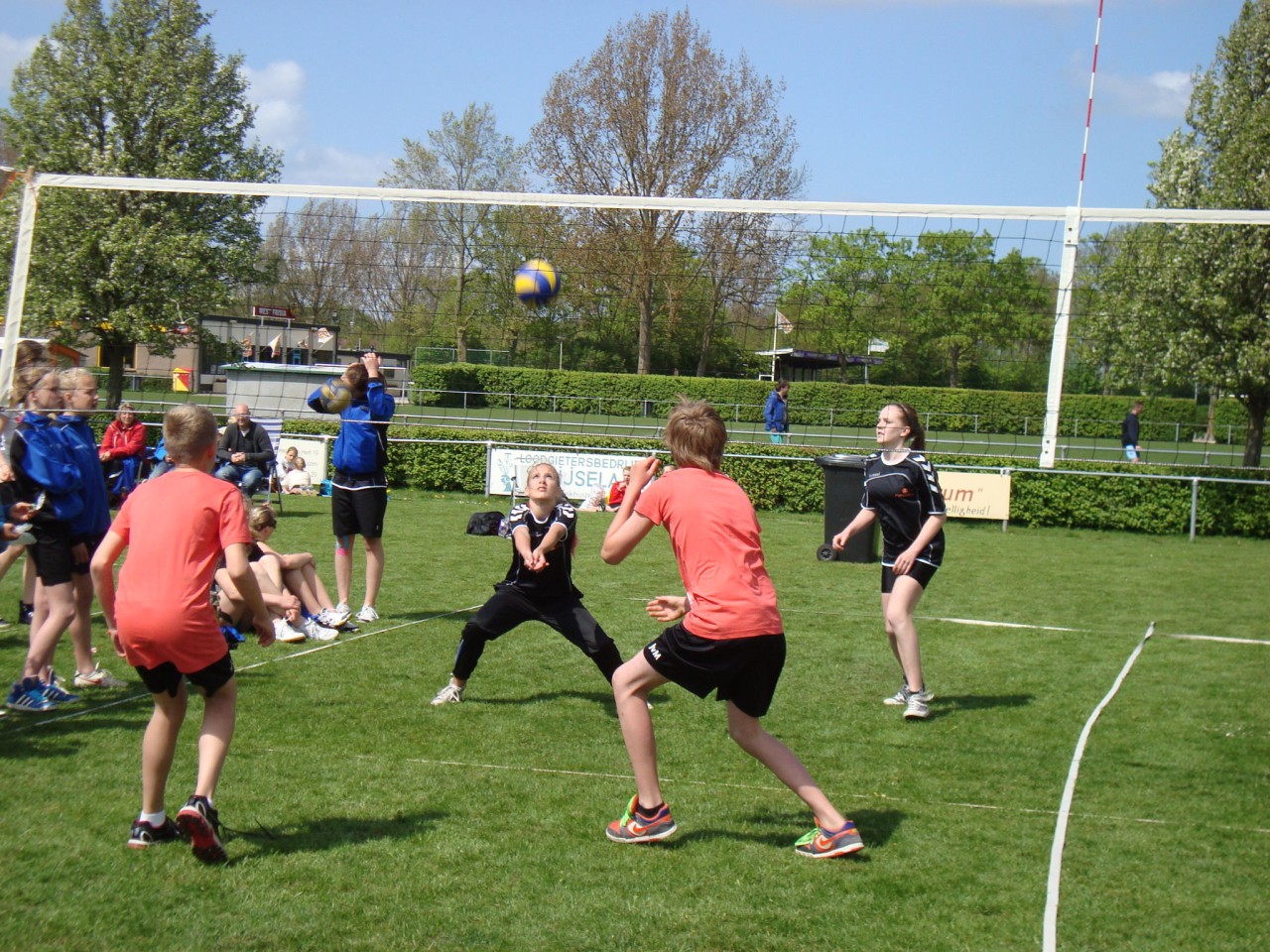 Dintojeugd in de prijzen op het 2x2 toernooi van Madjoe