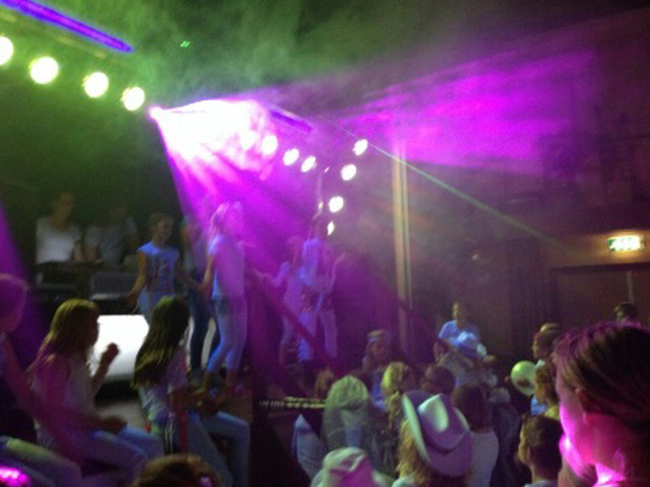 Geweldig eindfeest Jeugd “Sensation White”