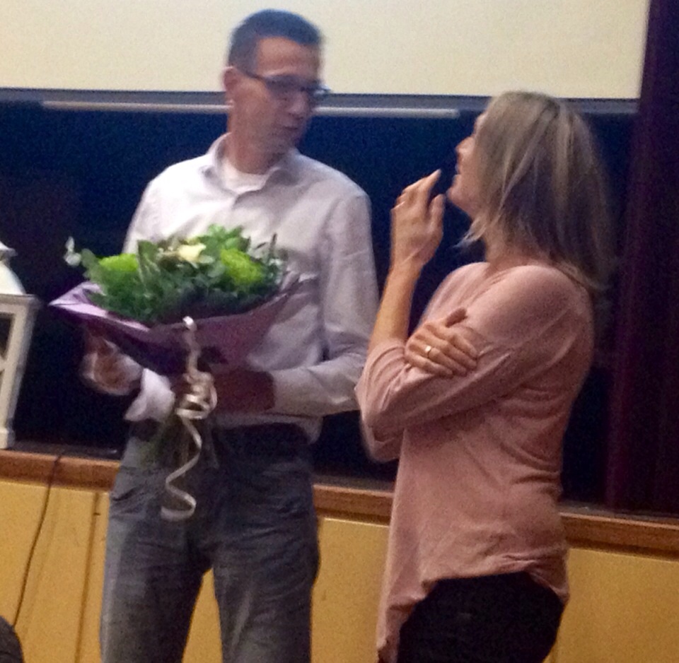 Martina Pronk erelid van Dinto