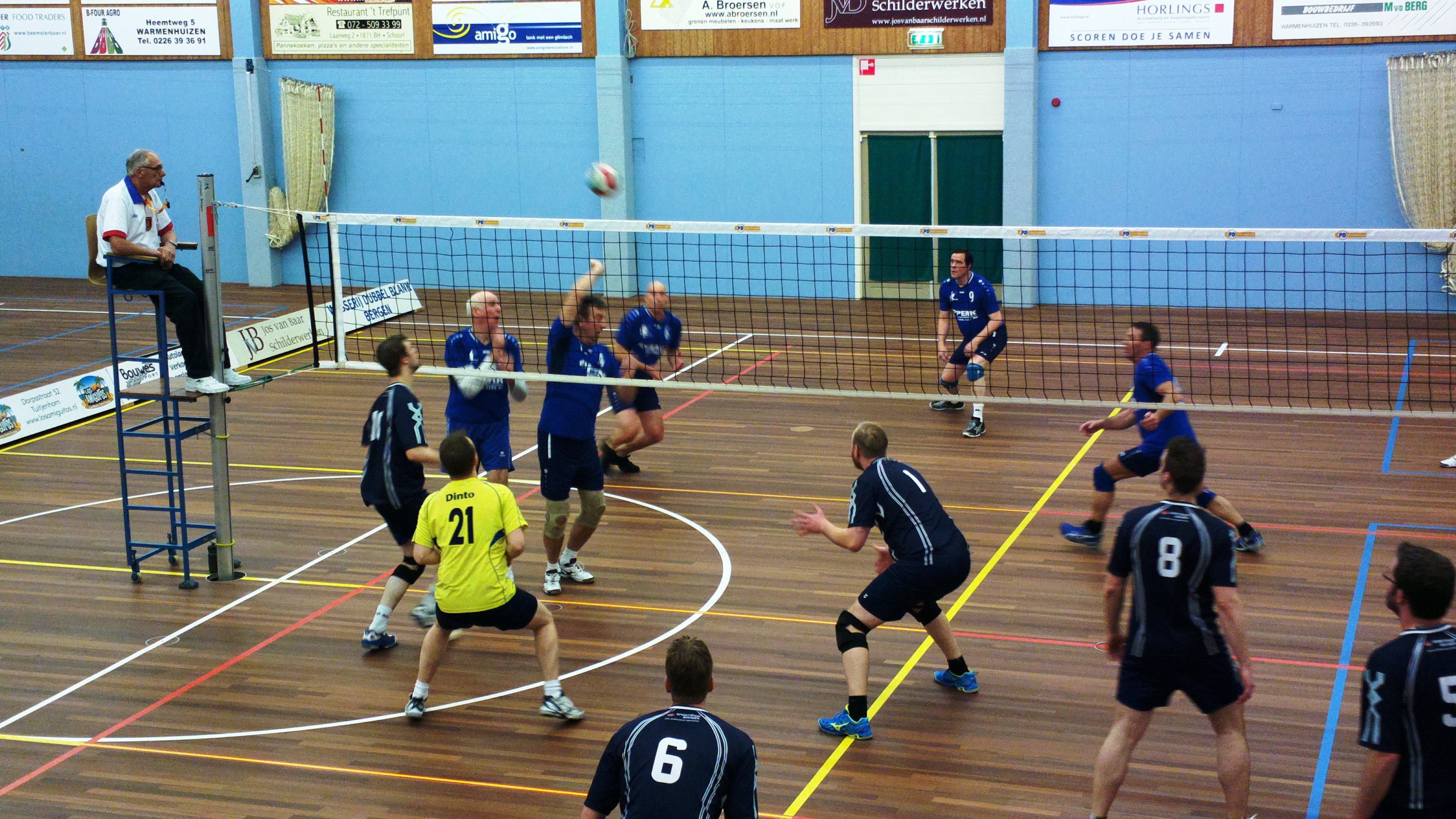 Otto Seegers fluit laatste wedstrijd bij Dinto