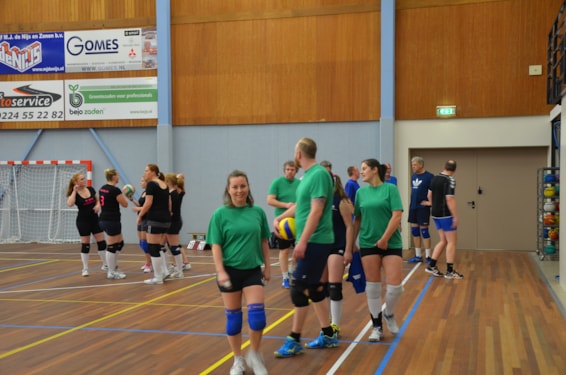 Mark voel zich als een Vis in het water tussen de dames