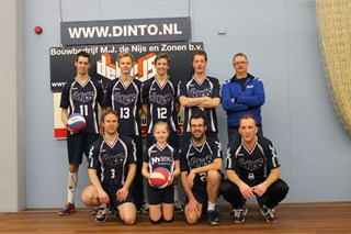 Juna met de mannen en Cees (trainer)