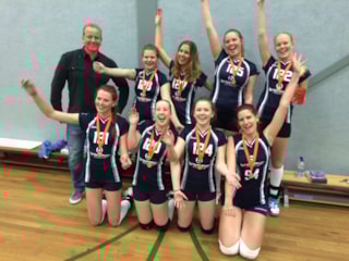 Het team met shirtsponsor René Brammer