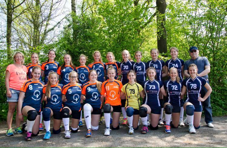 Verslag van meiden B uit een zonovergoten Doezum