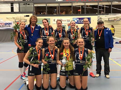 Dinto dames 3 bekerkampioen 2016-2017