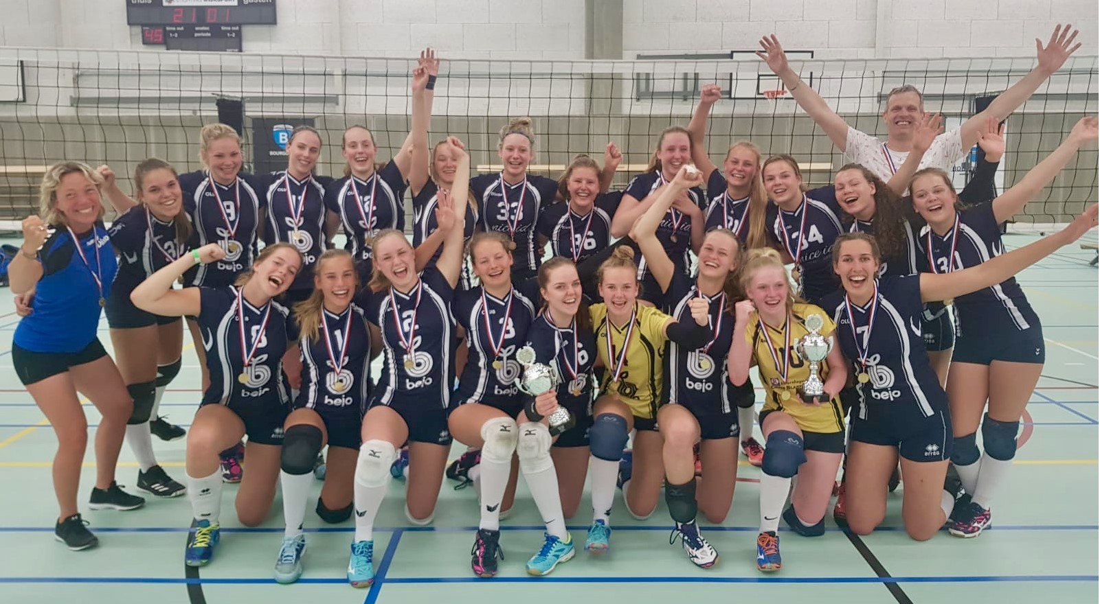 Winst voor Dinto teams in Bekerfinales