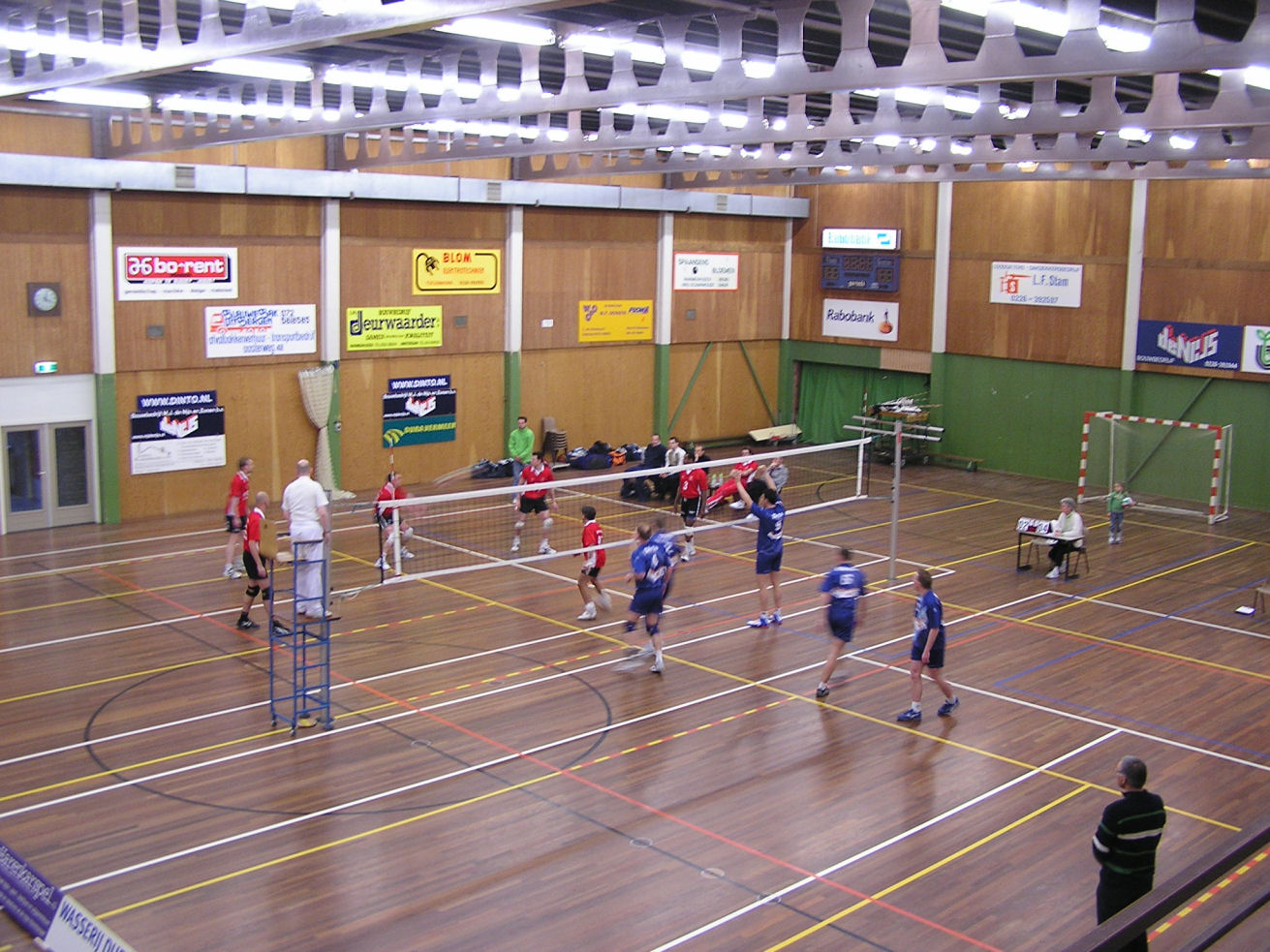 Prima prestatie De Nijs/Dinto 