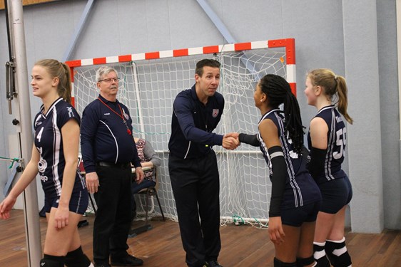 Kennismaken met de scheidsrechter  IMG_4732