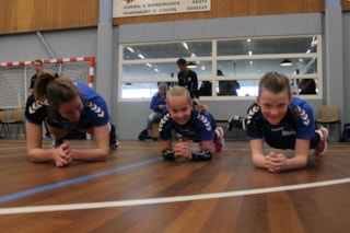 Tijgeren door de sporthal IMG_4798