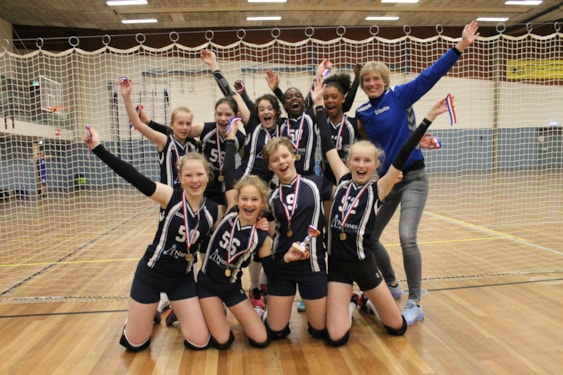 Het kampioensteam met coach Inge IMG_4991