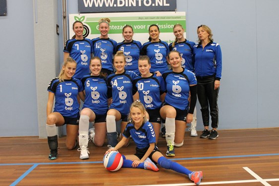 Iris met de meiden van dames