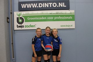 Met teamgenootjes Riva en Zoë