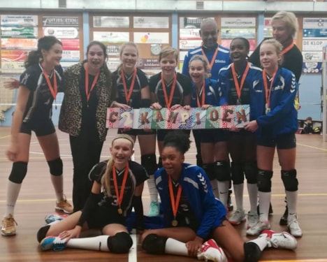 2019-12-14 MC2 De kampioenen met hun coaches