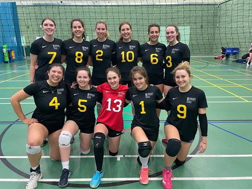 Dames 1 van de Glasgow University Volleyball Club IMG-20211017-WA0008