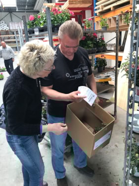 EDFE96F6-2BB0-4C79-B46A-9FAA918E90CA