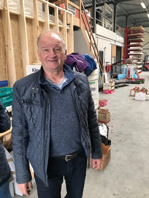 5D5679E3-6984-4C19-8763-08E3B5093443