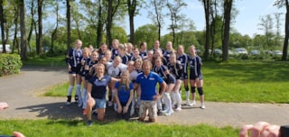 2023-05-19 Doezum Dinto A en B teams