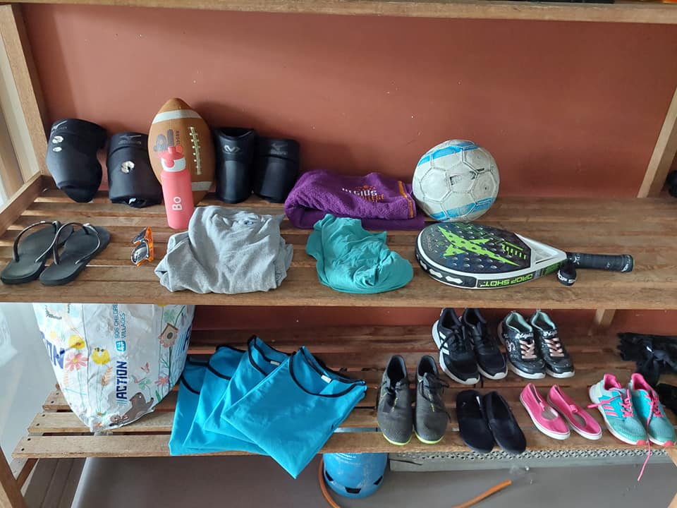 GEVONDEN VOORWERPEN!!     SPORTHAL DE DOORBRAAK